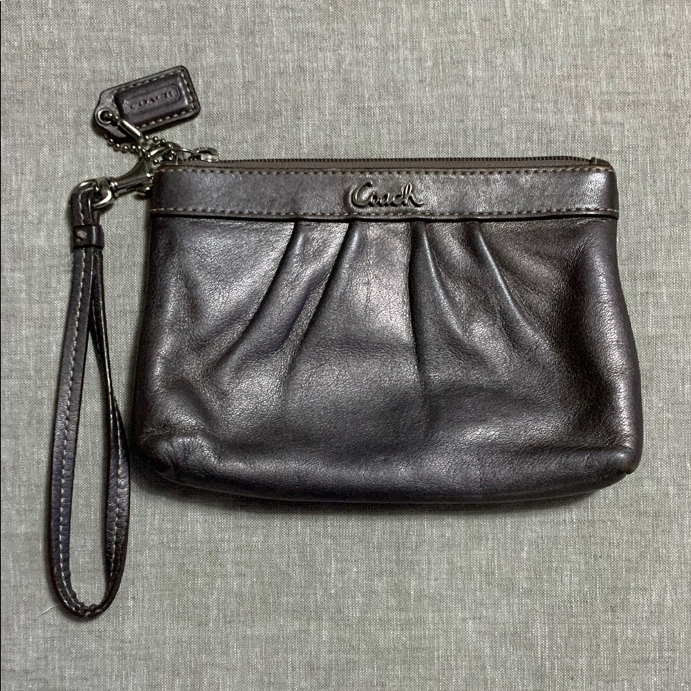PREOWNED COACH BROWN METALLIC ZIP TOP WRISTLET